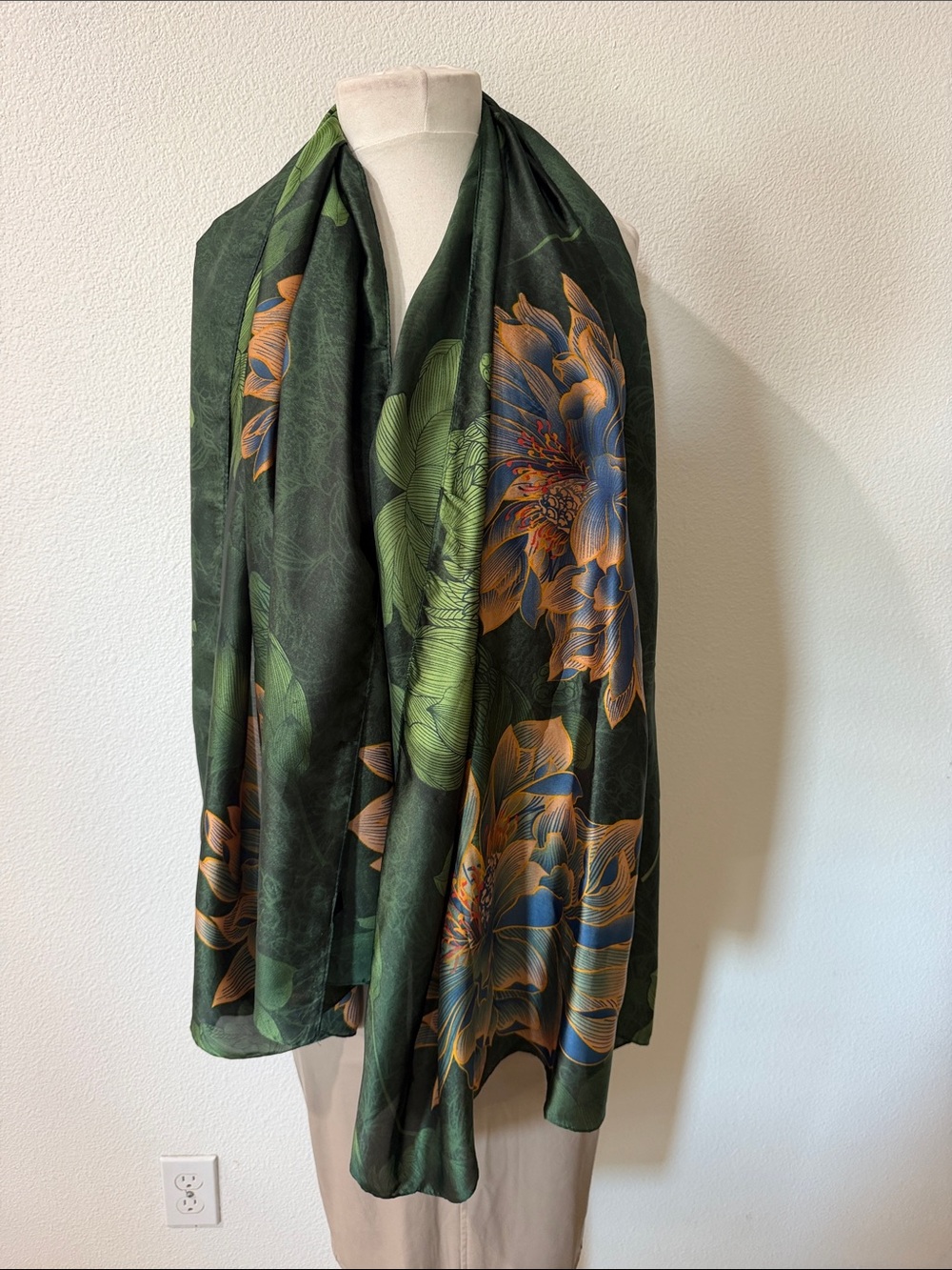 Green Floral Silk-Feel Scarf - Elegant Women’s Accessory